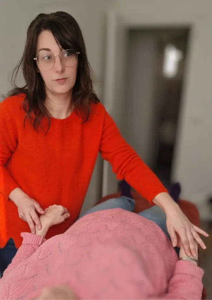 Alors, prête à changer de vie ? A te transformer, à oser ? Ou à soutenir ton animal, ton bébé, ton enfant, ton adolescent ? Prends rendez-vous facilement en ligne, je t'attends à Puteaux !